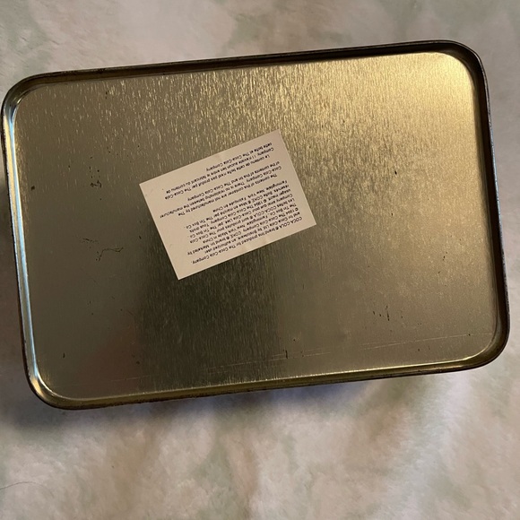 Vintage Coca Cola tin - Picture 10 of 10